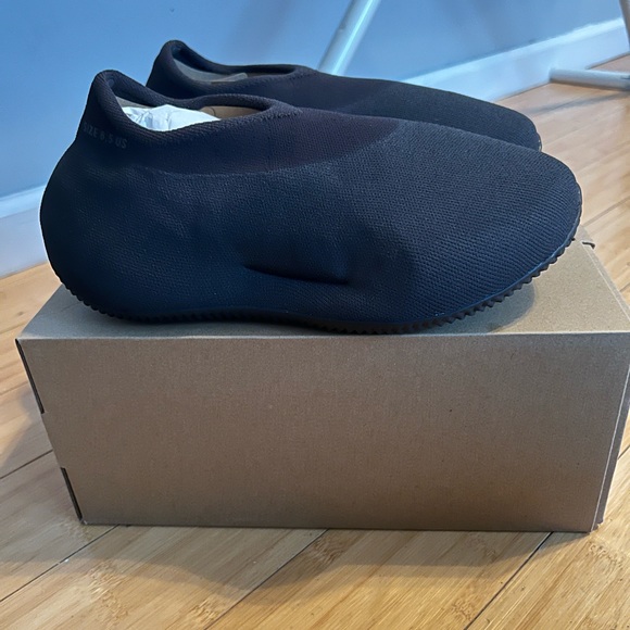 Yeezy Knit RNR - Picture 3 of 7